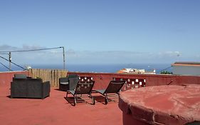 Hostal Un Jardin Al Mar